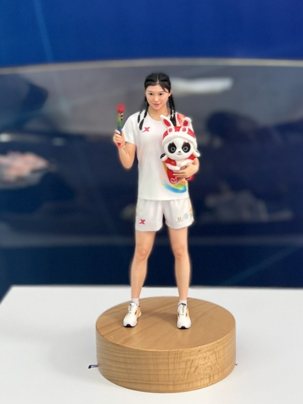 3D-printed figurines chased after by athletes at Chengdu Universiade