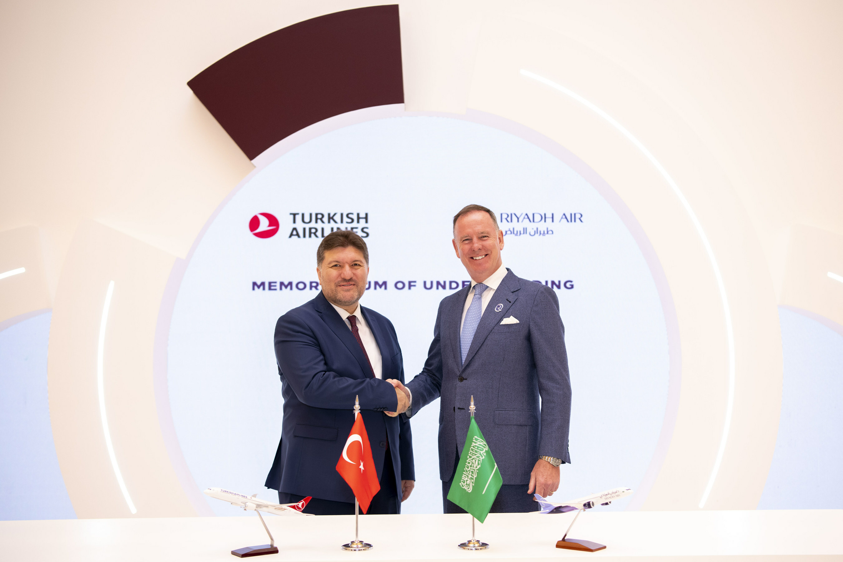 TURKISH AIRLINES AND RIYADH AIR SIGN STRATEGIC COOPERATION MoU