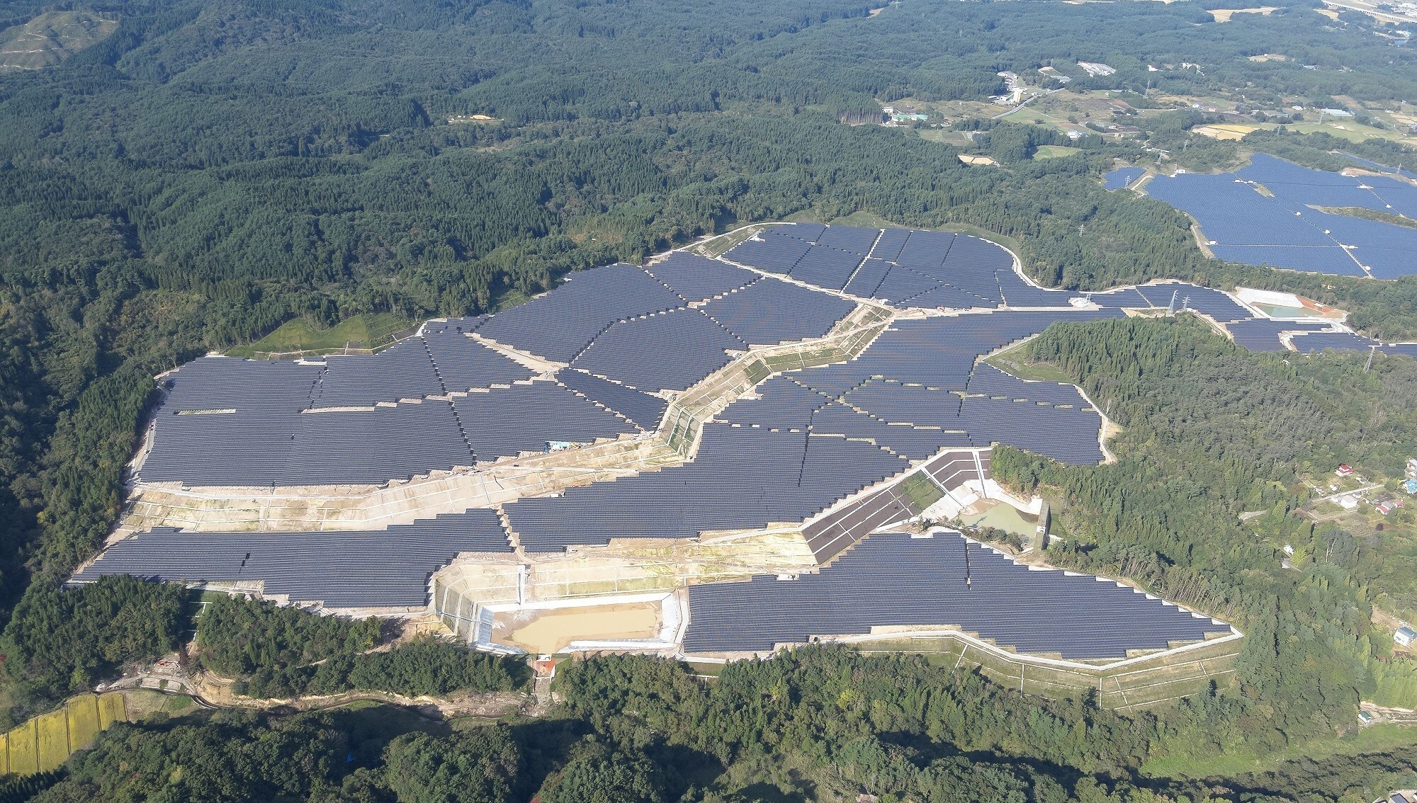 Enfinity Global closes $164 million financing for a 250 MW solar PV portfolio in Japan