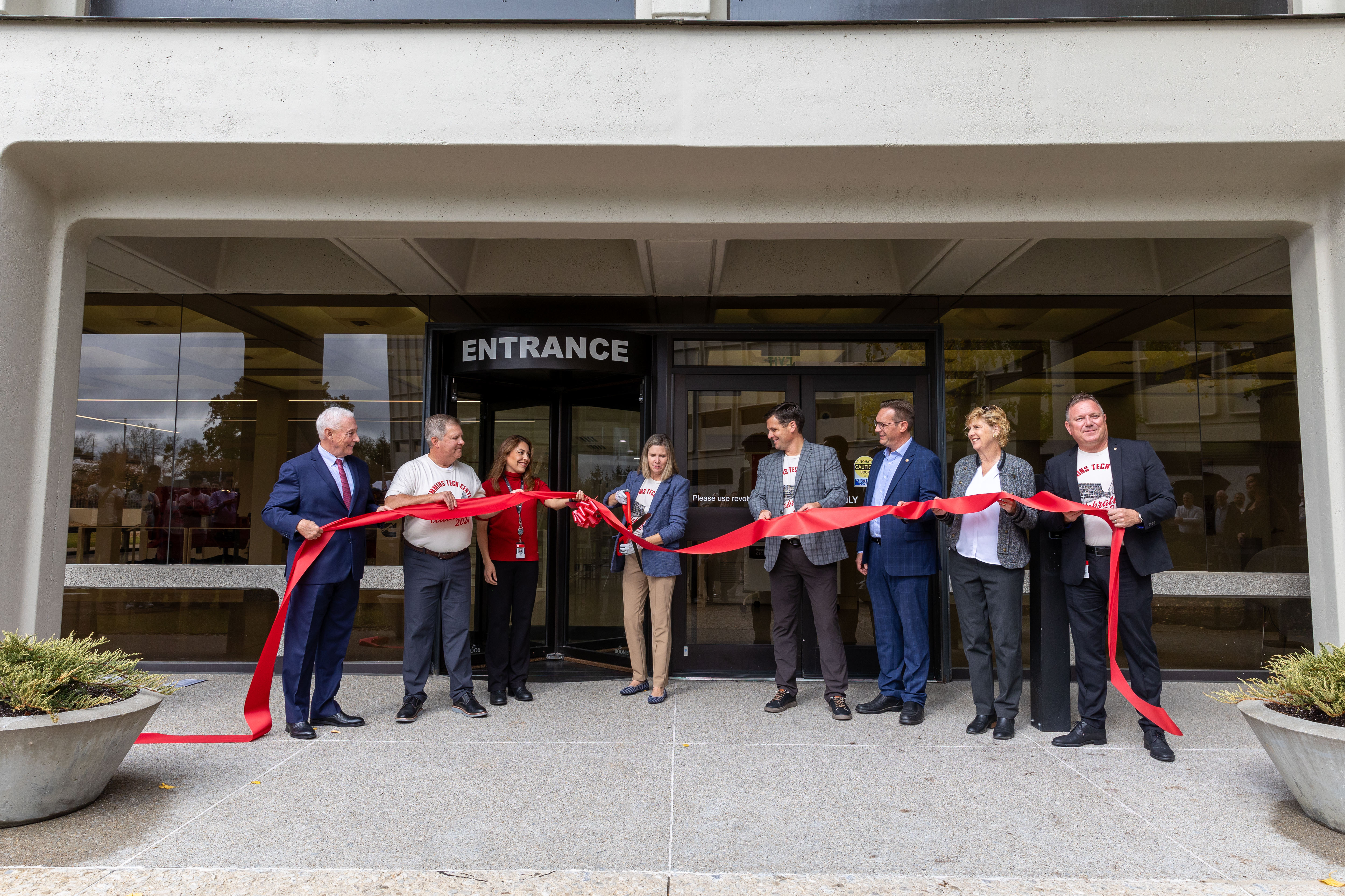 Cummins Celebrates Reopening Its Worldwide Technical Center Hub Office Tower in Columbus, Indiana