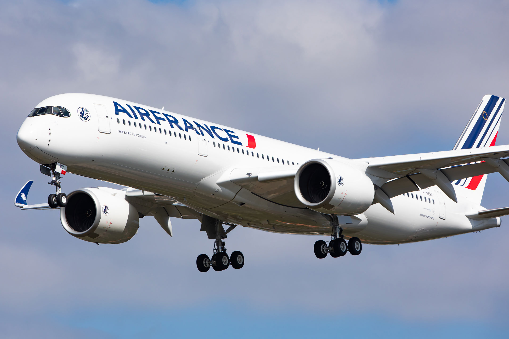 CDB Aviation Closes Sale and Leaseback for One A350-900 with Air France