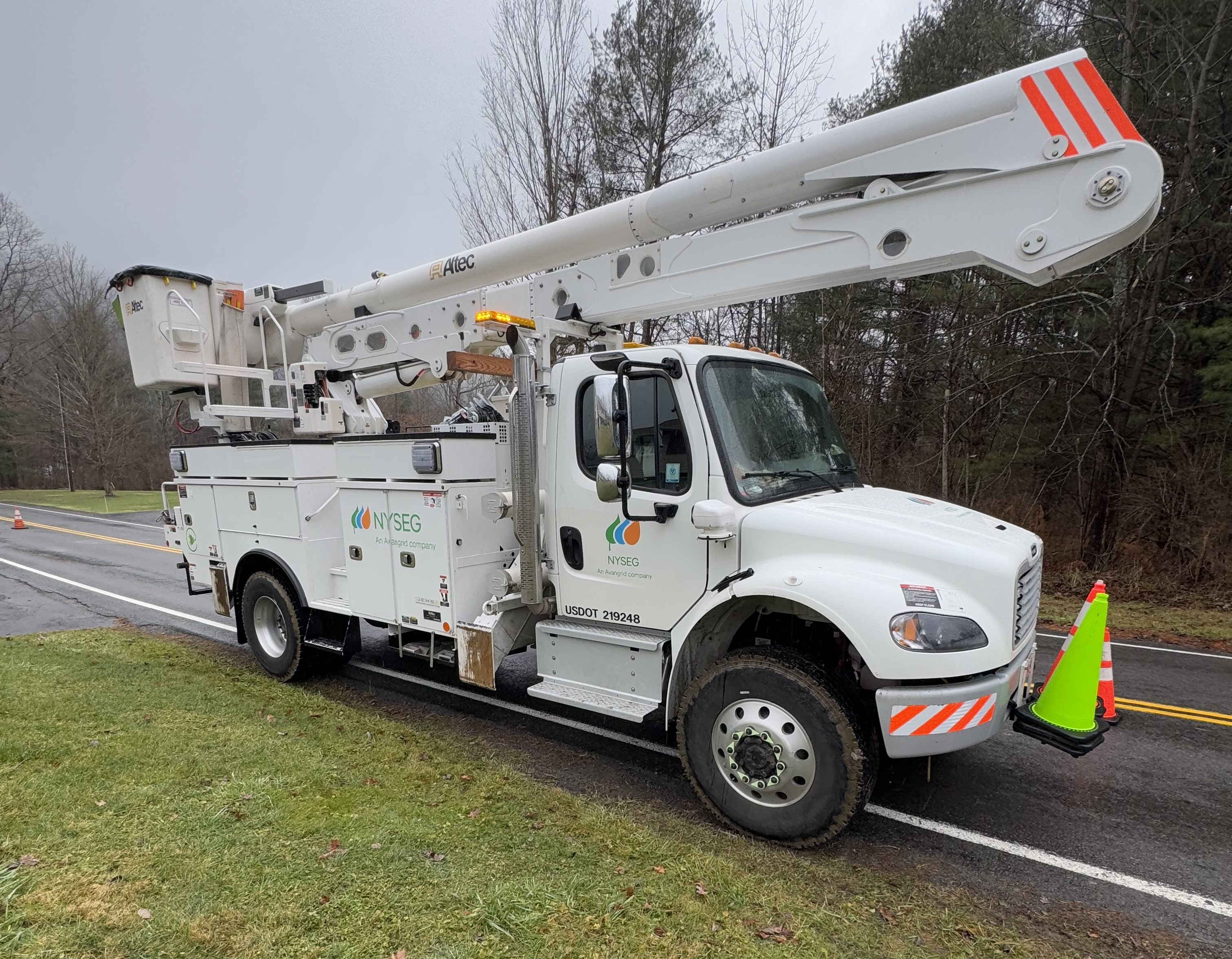 Avangrid Continues to Electrify its Utility Fleet, To Significantly Grow Use of Hybrid Trucks